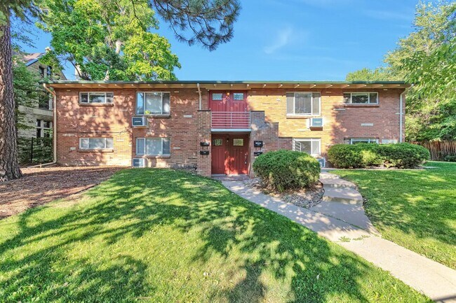 Building Photo - Adorable 2bedroom 1 bathroom Apartment