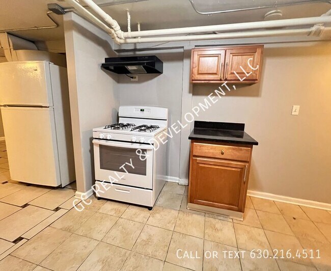 Foto del edificio - 1732 W Wallen Ave