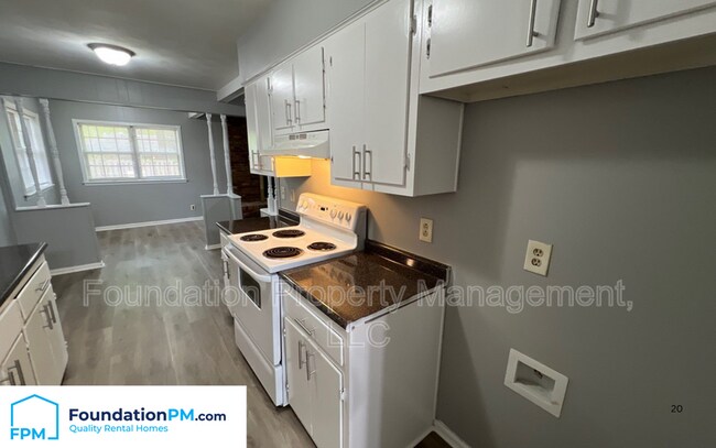Building Photo - 3295 E Foxburrow Cir
