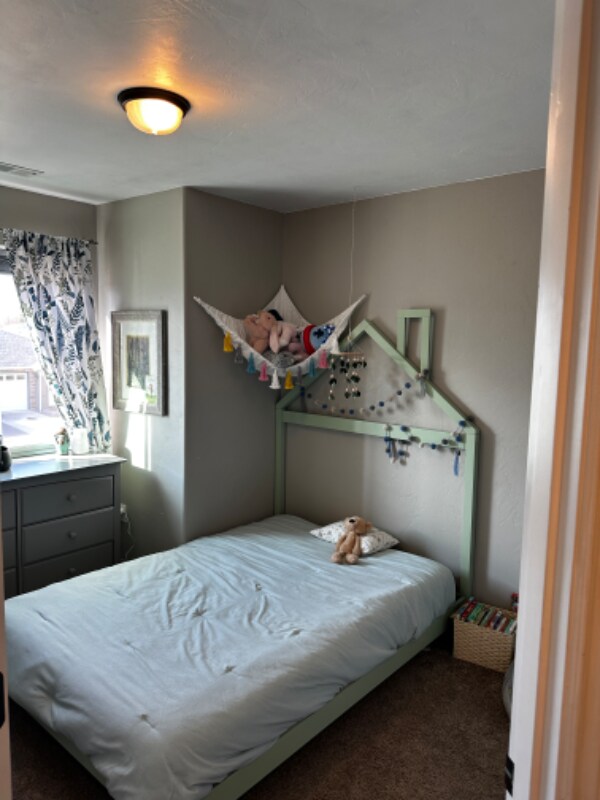 Building Photo - 887 Silver Fox Dr