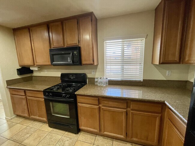 Building Photo - 1563 Granville Way