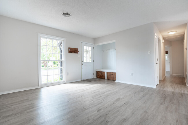 Building Photo - 301 Lula Belle Ln NW