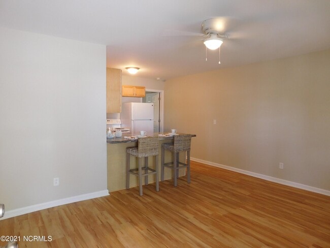 Building Photo - 710 Craven St