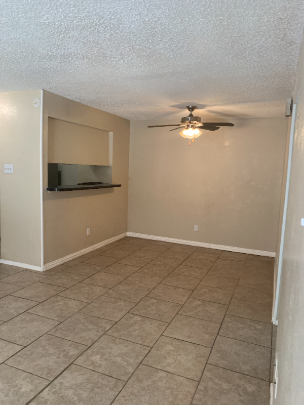 Building Photo - 8110 Skillman St