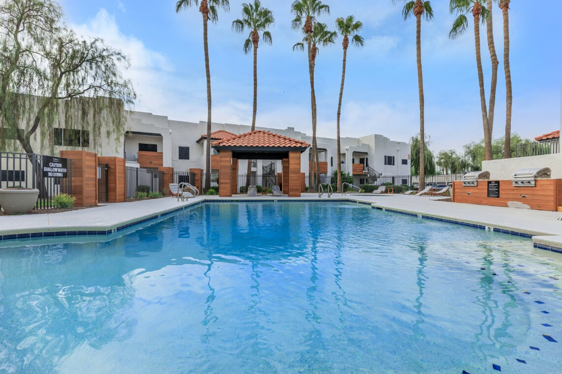Tides at Palm Valley Apartments 1891 N Litchfield Rd Goodyear, AZ