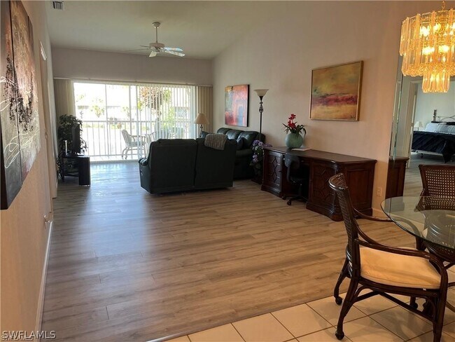 Foto del edificio - 1615 Windy Pines Dr