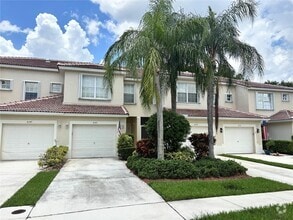 Building Photo - 8143 Bellagio Ln