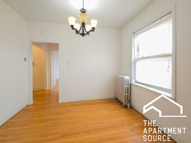 Foto del edificio - 4510 N Greenview Ave