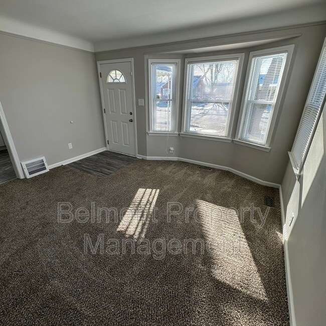 Foto del edificio - 19757 Elkhart St