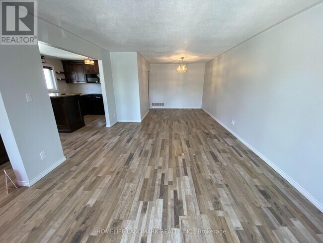 Building Photo - 11 Pindar Crescent