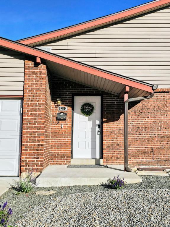 Building Photo - 9210 Meade St