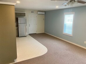 Building Photo - 1602 Avenue O