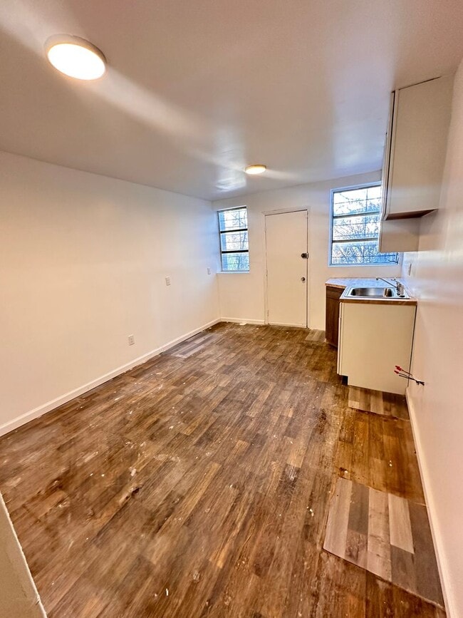 Photo - 5023 Walnut Street Apartment