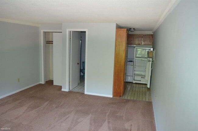 Building Photo - Studio, 1 bath Apartment - 17 Kohanza St 4