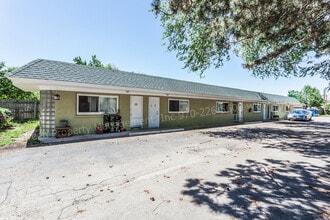 Building Photo - 161 S Lincoln Ave