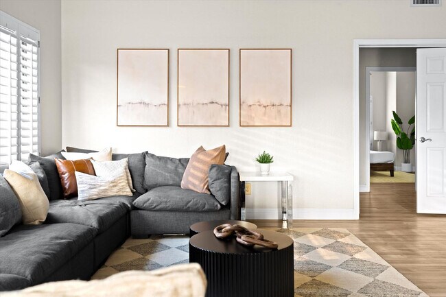 Foto del edificio - 5604 E Beverly Ln