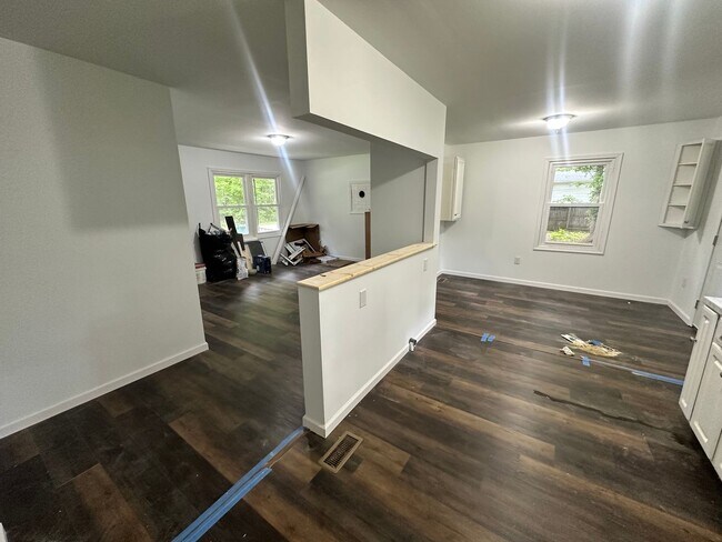 Foto del edificio - Remodeled 3-Bedroom Home in Blackstone!