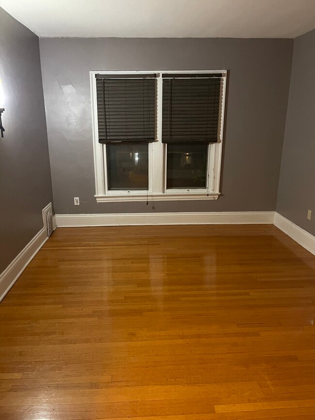 Building Photo - 245 Whittier Ave