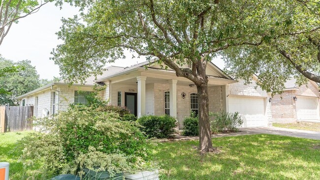 Foto del edificio - 3236 Arroyo Bluff Ln