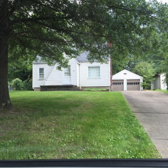 Building Photo - 444 Forest Hill Dr