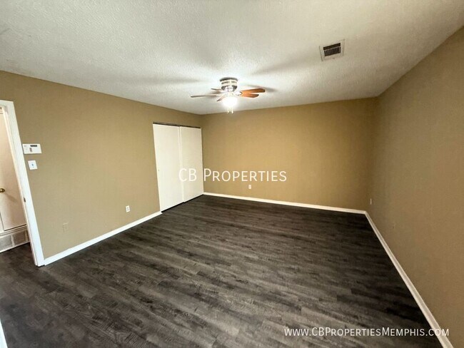 Foto del edificio - 5729 E Burnette Pl