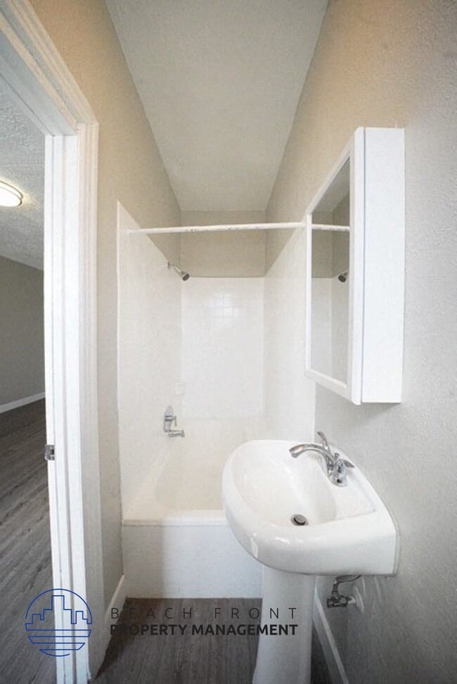 Foto del edificio - 402 N Soto St