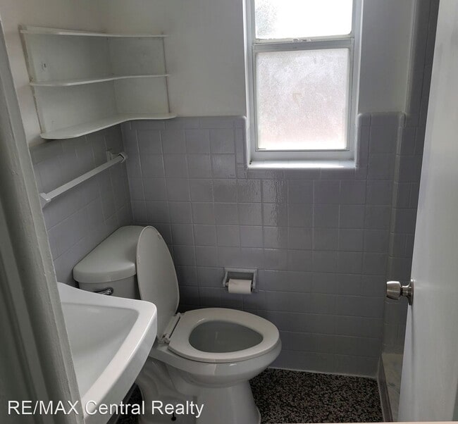 Building Photo - 3 br, 2 bath House - 70 Griggs Ave #A