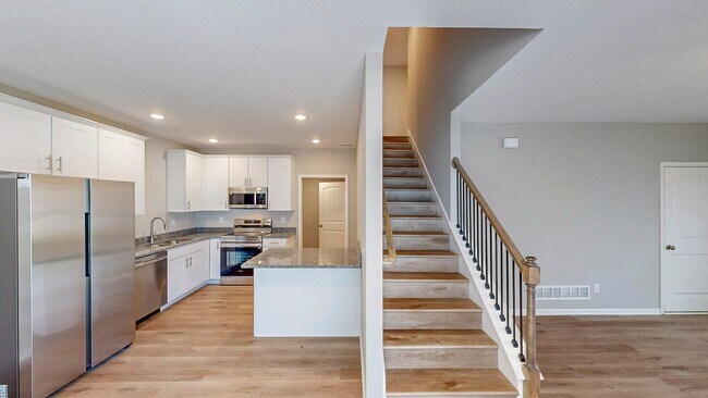 Foto del edificio - New Townhome in Pleasant Hill