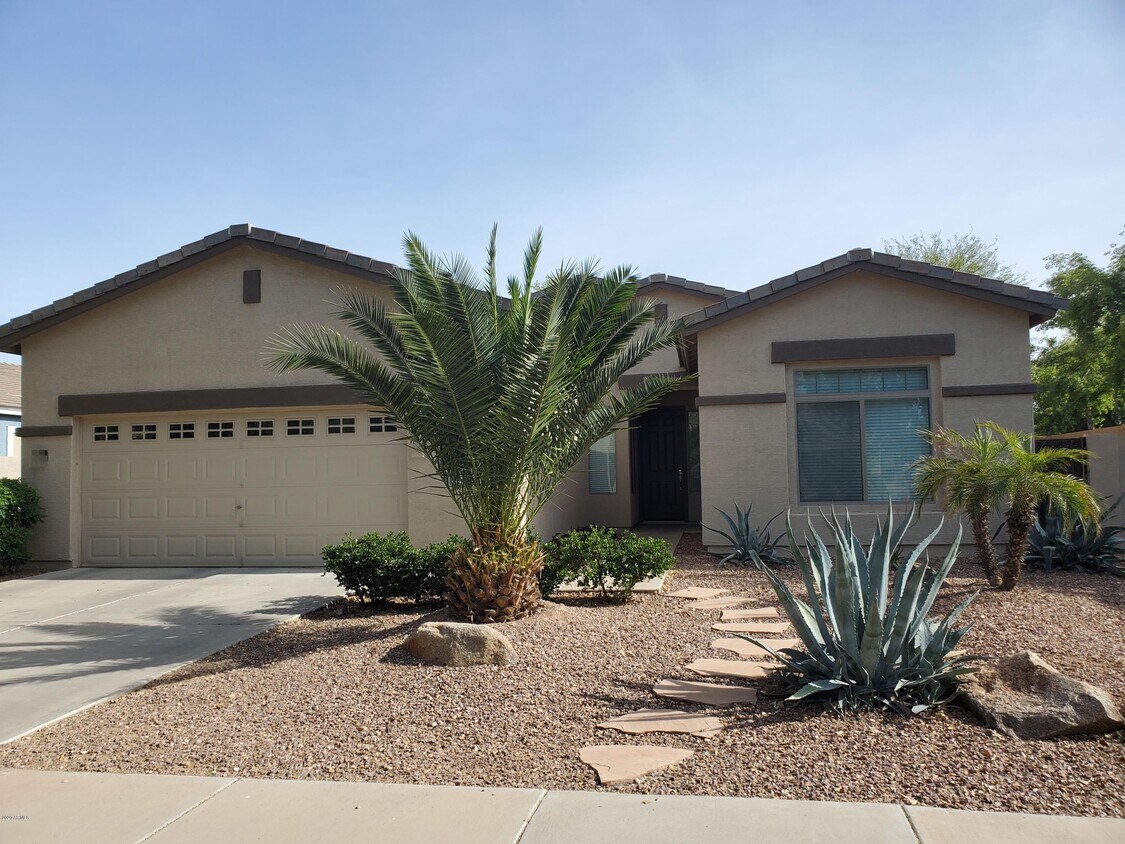 Foto principal - 4027 E Marshall Ave