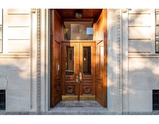 Foto del edificio - 8 Gloucester St