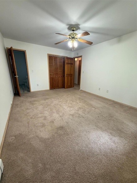 Foto del edificio - 1608 Cherry Hill Dr