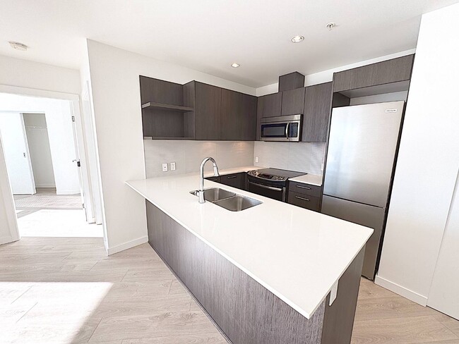 Building Photo - Centre West - 1918