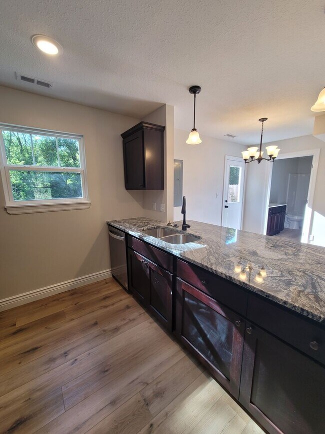 Foto del edificio - 2585 Casa Cir