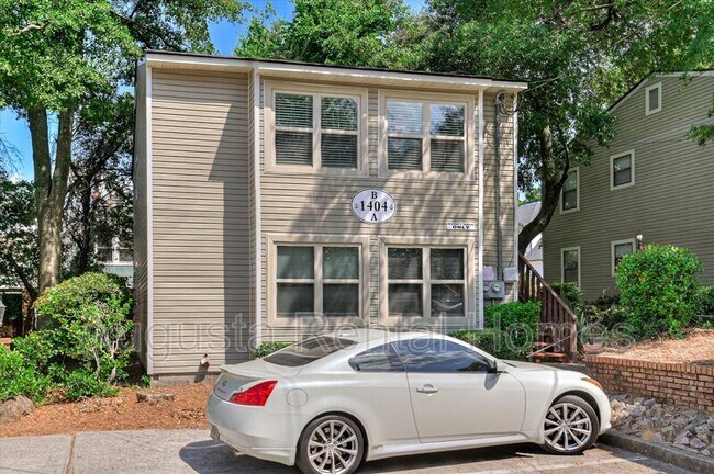 Foto del edificio - 1404 Johns Rd