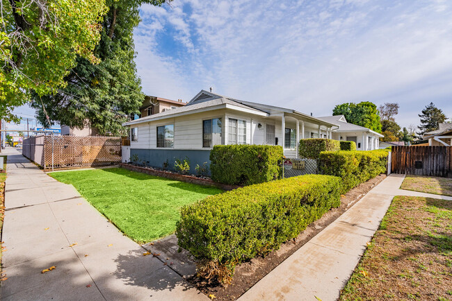 Building Photo - 5534 Kester Ave