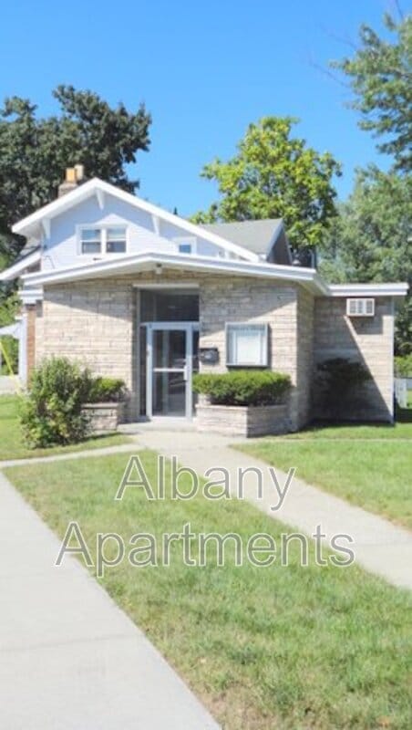 Building Photo - 4 Teneyck Avenue - Commercial