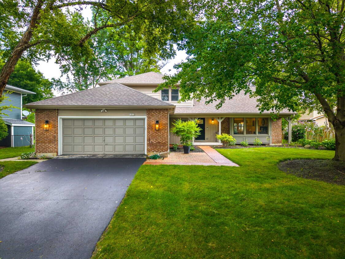 Foto principal - 1012 Williamsburg Dr