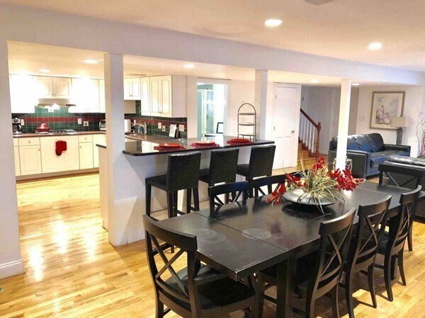 Foto principal - 139 Fresh Pond Pkwy