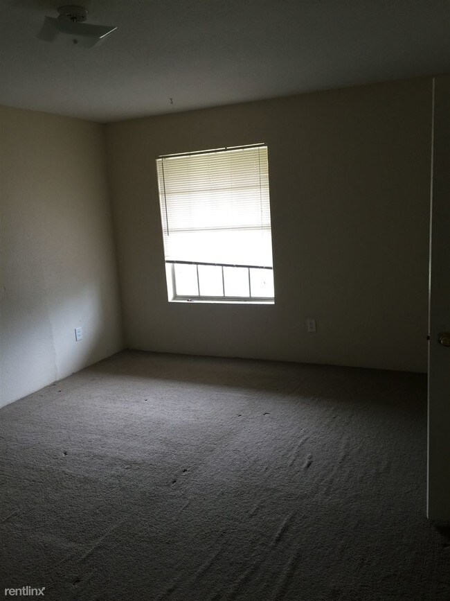 Building Photo - 12316 Ormandy St