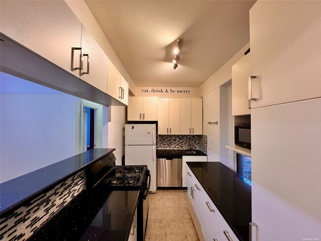 Foto del edificio - 43-30 46th St