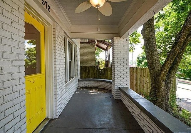 Foto del edificio - 572 Muse St SW