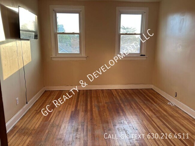 Foto del edificio - 10225 S Perry Ave