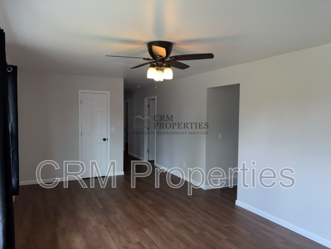 Building Photo - 1200 N Locke St