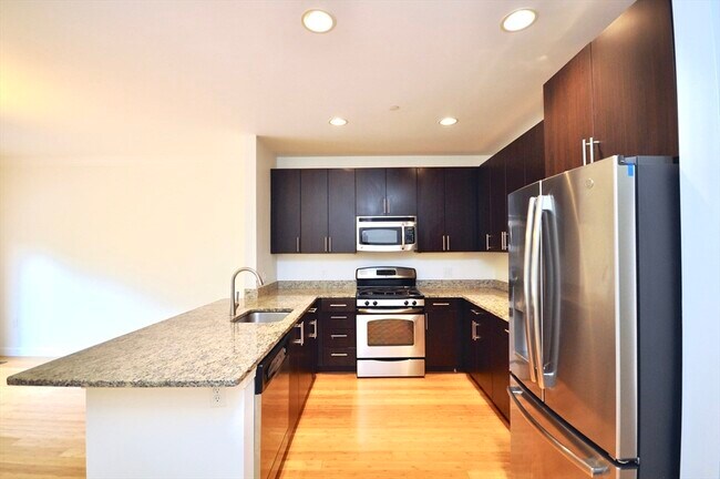Building Photo - 2007 Symmes Cir