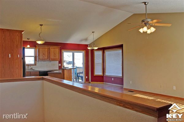 Building Photo - 522 E Minneha Ave