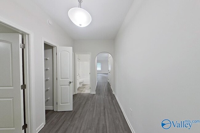 Foto del edificio - 830 Washington Ferry Rd