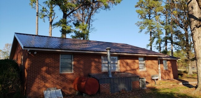 Building Photo - 740 Tolarsville Rd