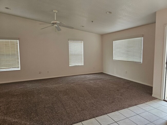 Building Photo - Unfurnished Long term