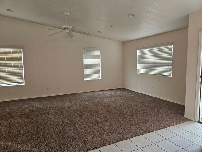 Foto del edificio - Unfurnished Long term