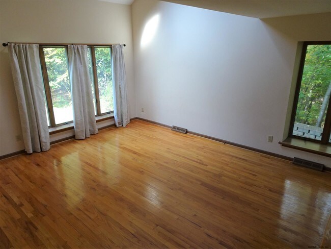 Foto del edificio - 11 Mahican Ct